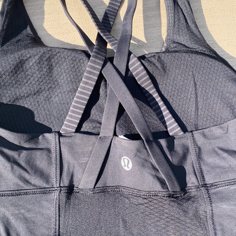 Lululemon Top Size 4 - Picture 5 of 7